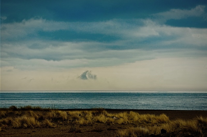 A Pause in the Lakeshore- 00